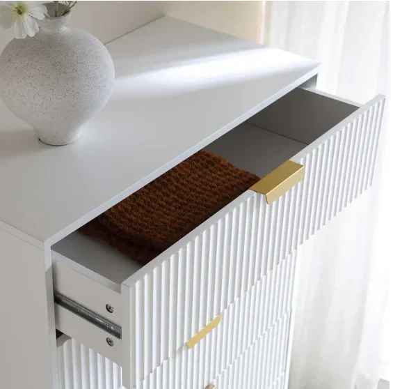 A Modern Style Large Storage S - đánh giá và giá Drawer Dresser White